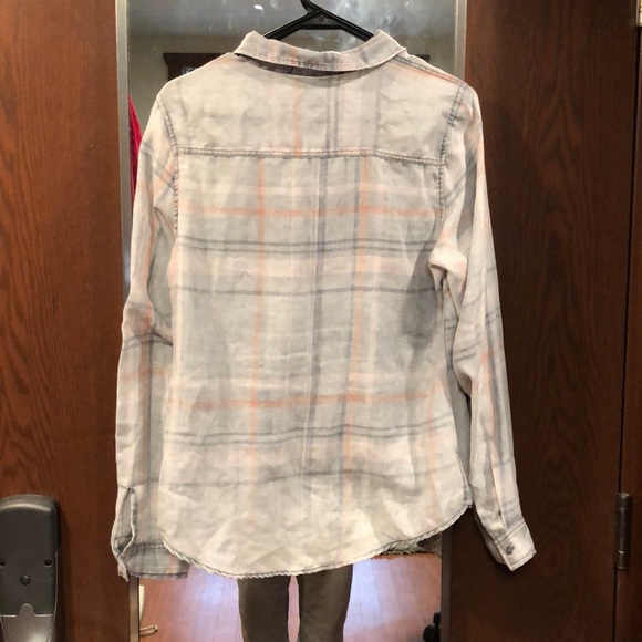 EUC Maurice’s Flannel - Picture 2 of 4